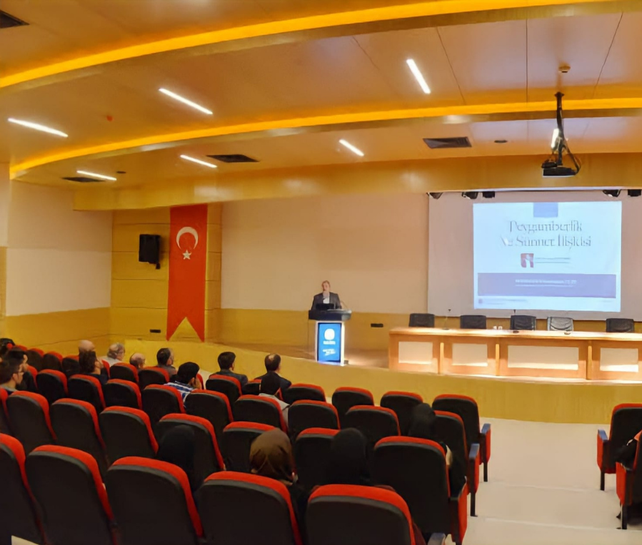 Sakarya Üniversitesi İlahiyat Fakültesi Konferans Salonu